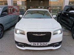 کرایسلەر 300
